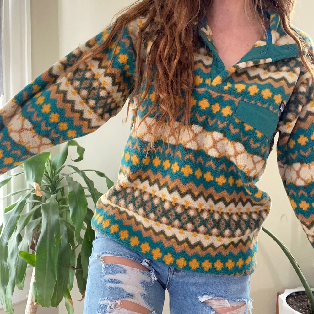 Patagonia Pullover Synchilla Printed Pattern in Orange & Teal